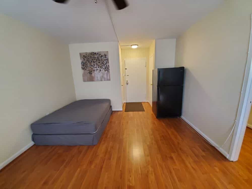 Picture of undefined, number 2