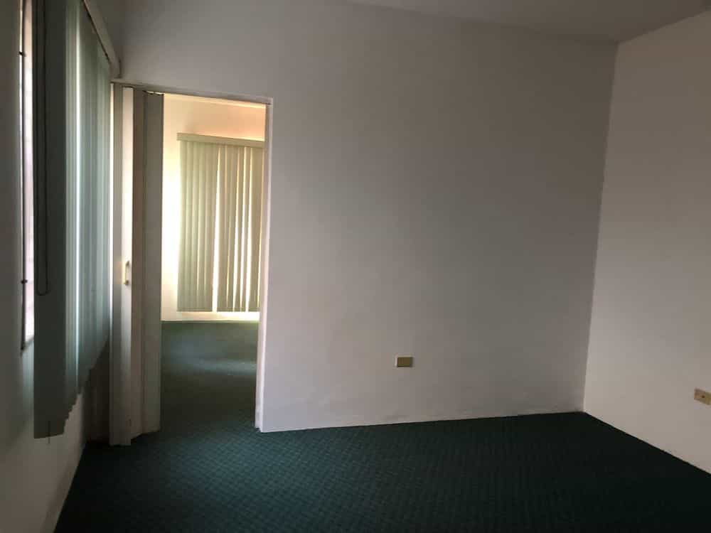 Picture of undefined, number 0