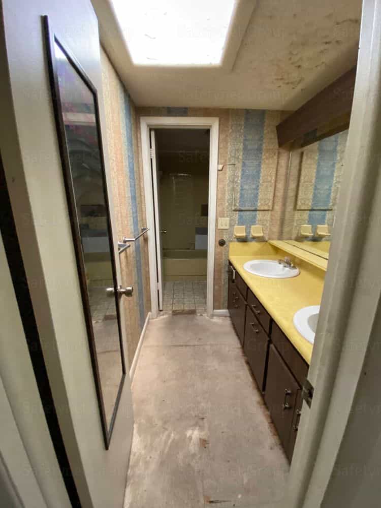 Picture of undefined, number 21