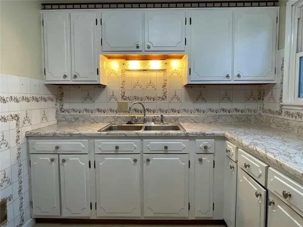 Picture of undefined, number 9