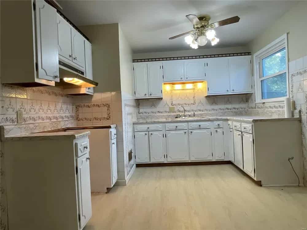 Picture of undefined, number 12