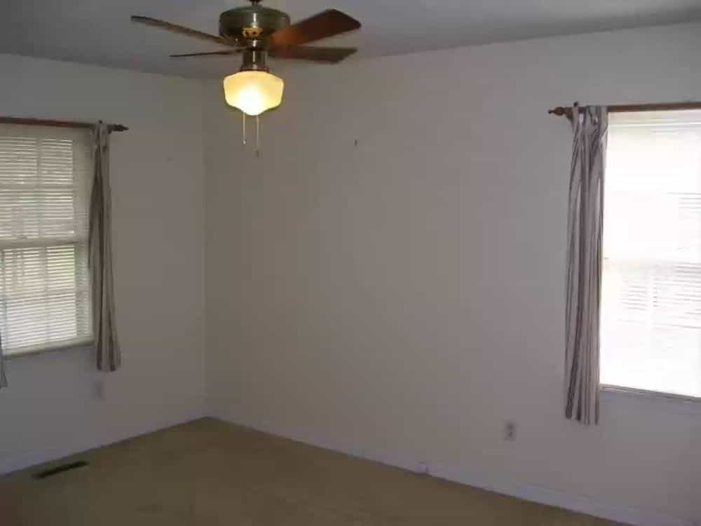 Picture of undefined, number 1