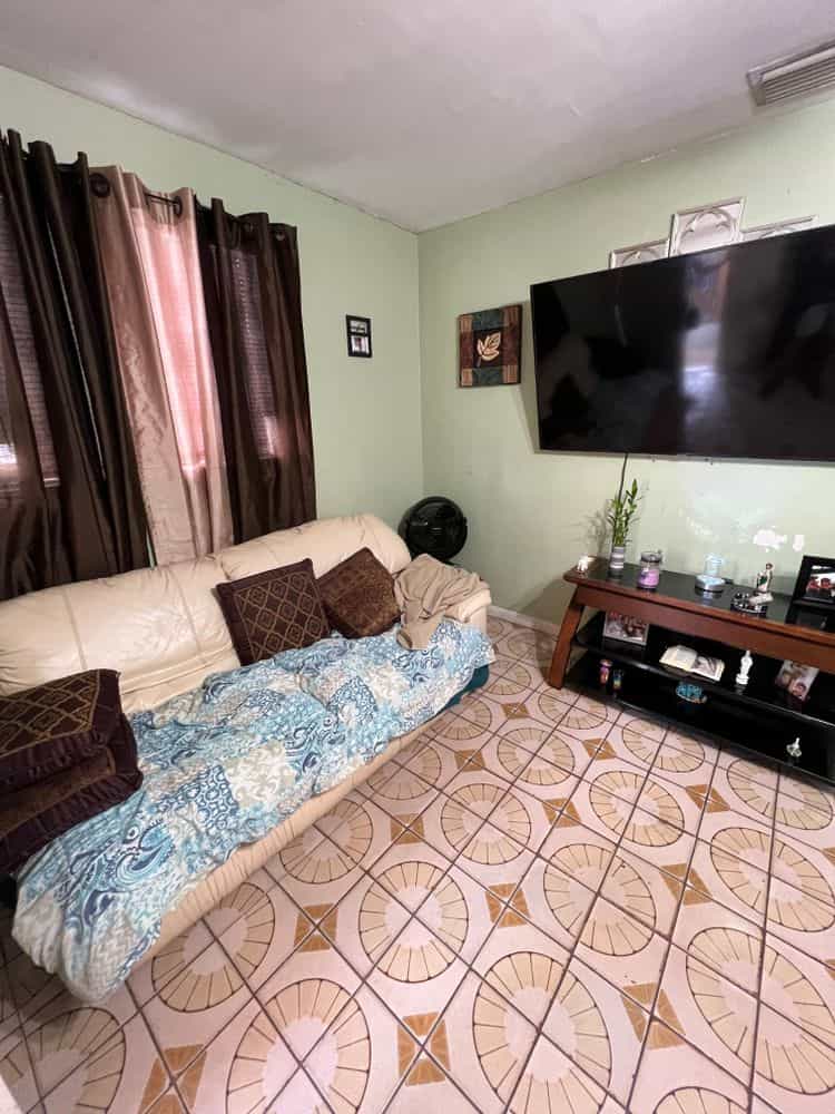 Picture of undefined, number 17