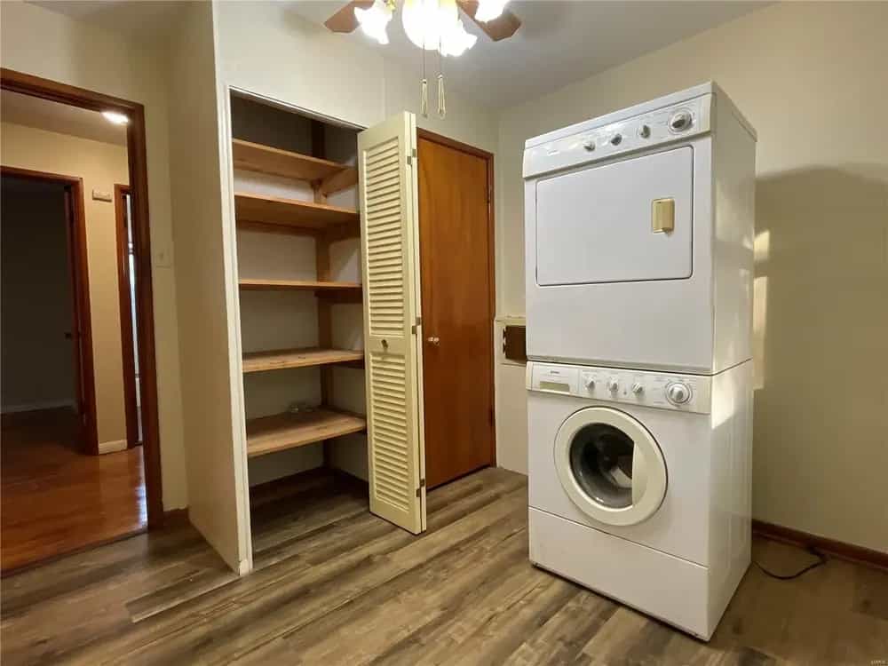 Picture of undefined, number 5