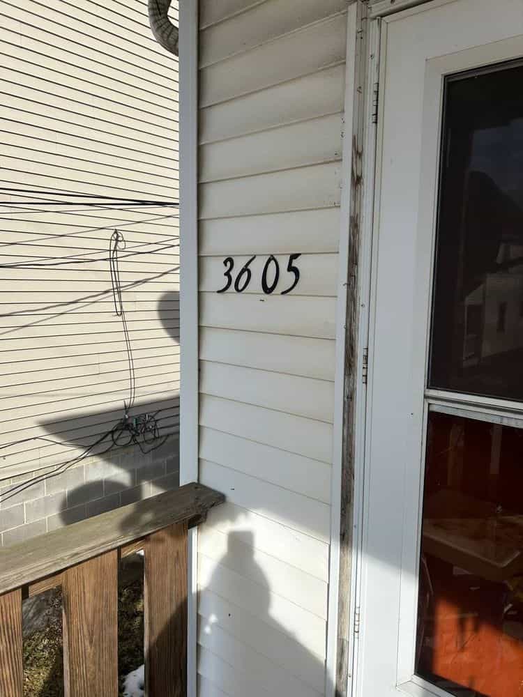 Picture of undefined, number 9