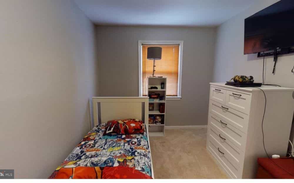 Picture of undefined, number 11