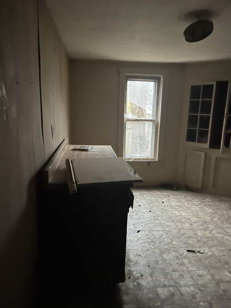 Picture of undefined, number 2