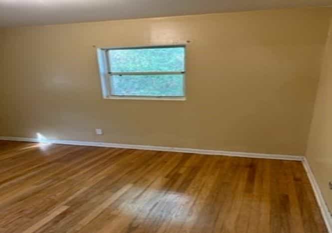 Picture of undefined, number 3