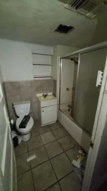 Picture of undefined, number 7