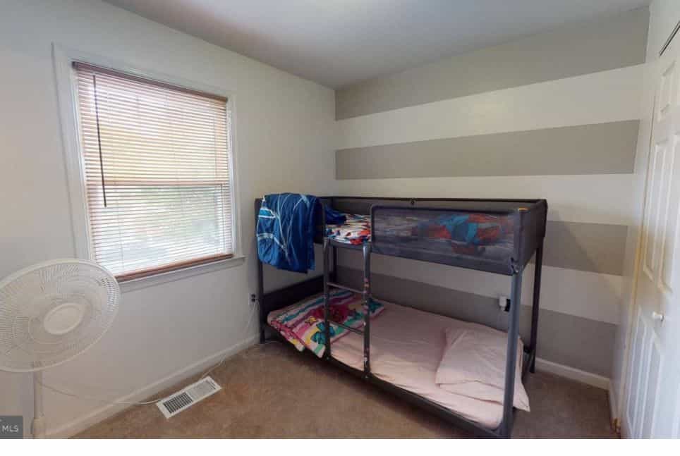 Picture of undefined, number 12