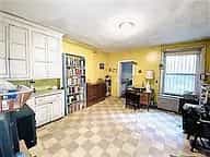 Picture of undefined, number 4