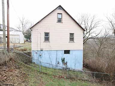 Picture of undefined, number 3